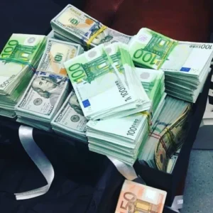 Undetectable Counterfeit Banknotes euros and dollars